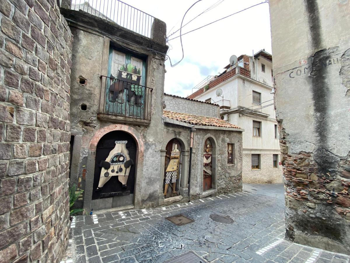 "The Gole Of Alcantara Living In The Dream'S Room" Graniti Dış mekan fotoğraf